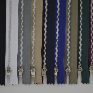 Silver Teeth Metal Zip (20cm)