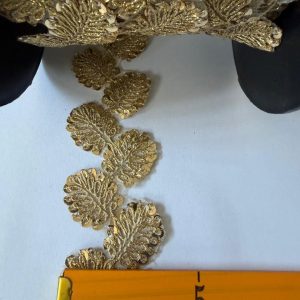 Gold Leaves Trimming