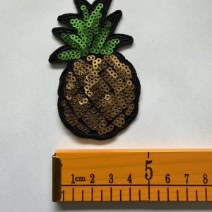 Pineapple with Outline Motif